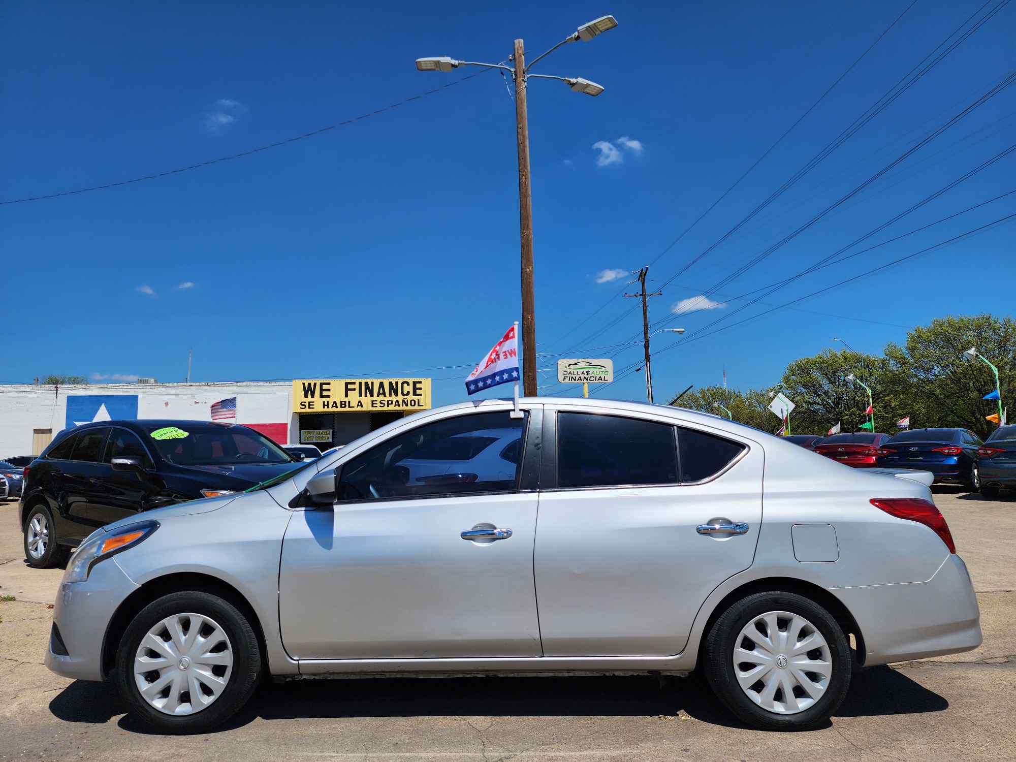 2018 SILVER Nissan Versa SV (3N1CN7AP7JK) with an 1.6L L4 DOHC 16V engine, CVT transmission, located at 2660 S.Garland Avenue, Garland, TX, 75041, (469) 298-3118, 32.885387, -96.656776 - Welcome to DallasAutos4Less, one of the Premier BUY HERE PAY HERE Dealers in the North Dallas Area. We specialize in financing to people with NO CREDIT or BAD CREDIT. We need proof of income, proof of residence, and a ID. Come buy your new car from us today!! This is a SUPER CLEAN 2018 NISSAN VER - Photo #6